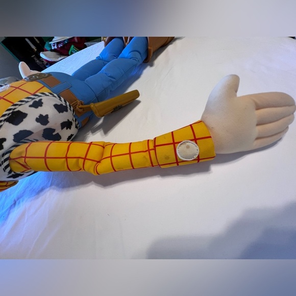 Disney Pixar 30” Giant Plush Toy Story Woody Doll, RARE, NO HAT, EUC - Picture 10 of 16